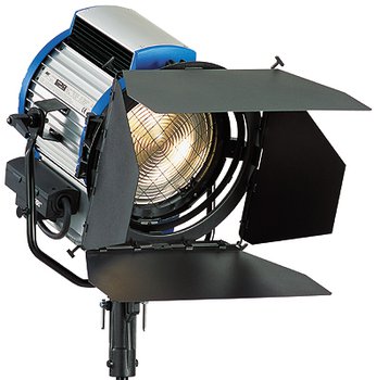 Location Projecteur Fresnel 2K